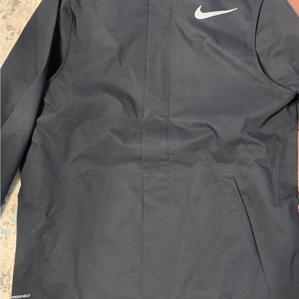 Nike HyperShield Running Jacket Men’s Small Black Dri-FIT Windbreaker Athletic - Picture 2 of 4